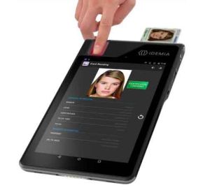 Finger scanning in a Idemia ID Screen Biometric Tablet
